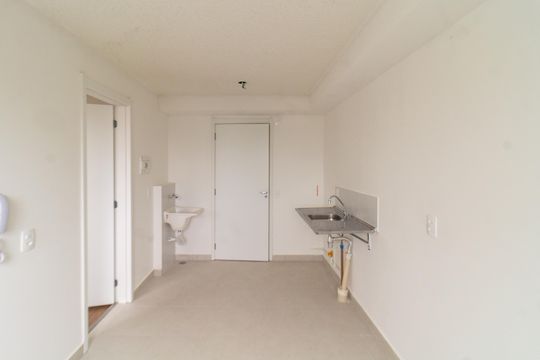 Apartamento para alugar com 1 quarto, 28m² em Parque Industrial Tomas Edson, São Paulo