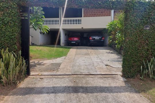 Fachada de casa à venda com 2 quartos, 335m² em Jardim Carlos Lourenço, Campinas