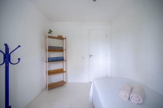 Quarto de apartamento para alugar com 2 quartos, 64m² em Barra da Tijuca, Rio de Janeiro