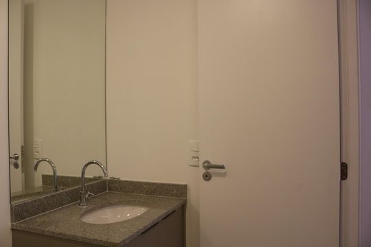 Banheiro de apartamento para alugar com 1 quarto, 24m² em Perdizes, São Paulo