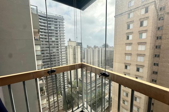 Varanda de kitnet/studio para alugar com 1 quarto, 23m² em Brooklin, São Paulo
