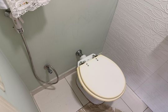 Lavabo de apartamento para alugar com 3 quartos, 128m² em Gonzaga, Santos
