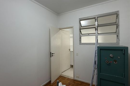 Quarto de Serviço de apartamento para alugar com 3 quartos, 128m² em Gonzaga, Santos