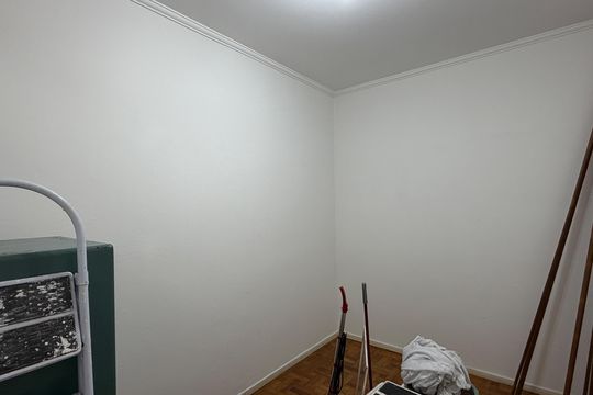 Quarto de Serviço de apartamento para alugar com 3 quartos, 128m² em Gonzaga, Santos
