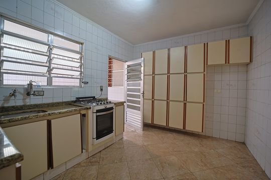 Cozinha de casa para alugar com 3 quartos, 199m² em Parque Boturussu, São Paulo