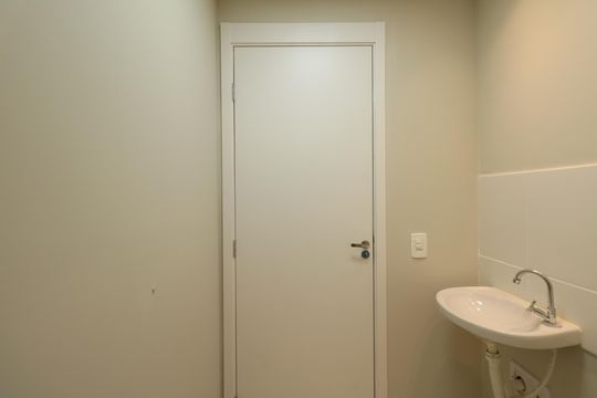 Banheiro de apartamento para alugar com 2 quartos, 41m² em Canhema, Diadema