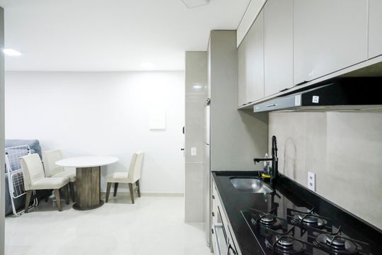 Cozinha e área de serviço de apartamento à venda com 2 quartos, 50m² em Vila Mussolini, São Bernardo do Campo