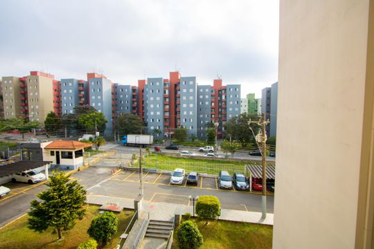 Vista do quarto 1 de apartamento para alugar com 2 quartos, 56m² em Parque Sao Vicente, Santo André