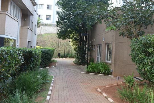 Área comum de apartamento à venda com 3 quartos, 75m² em Nucleo Residencial Celia Mota, Barueri