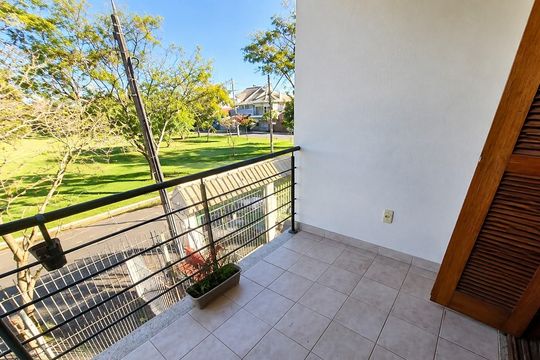 Varanda de casa para alugar com 3 quartos, 155m² em Harmonia, Canoas