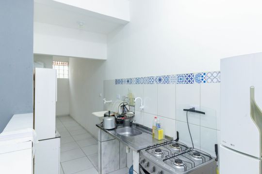 Cozinha de casa para alugar com 1 quarto, 40m² em Vila America, São Paulo