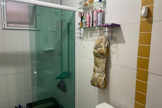 Banheiro de casa à venda com 2 quartos, 78m² em Vila Ivone, São Paulo