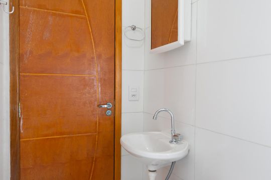 Banheiro  de apartamento para alugar com 2 quartos, 44m² em Cidade Líder, São Paulo