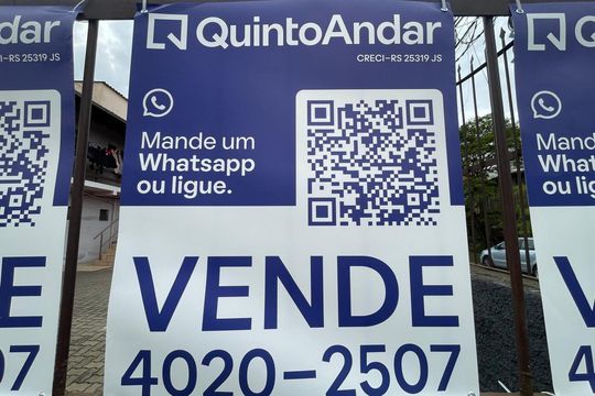Placa instalada em 17/08/2026 com o código MBKZ-97 de apartamento à venda com 2 quartos, 56m² em Rio dos Sinos, São Leopoldo