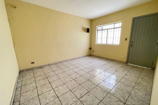 Casa para alugar com 2 quartos, 100m² em Jaguaré, São Paulo