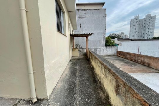 Quintal de casa para alugar com 2 quartos, 100m² em Jaguaré, São Paulo