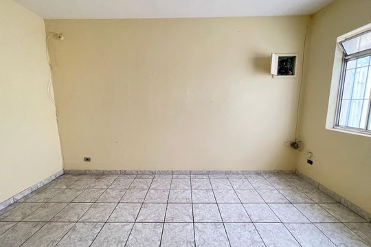 Sala de casa para alugar com 2 quartos, 100m² em Jaguaré, São Paulo