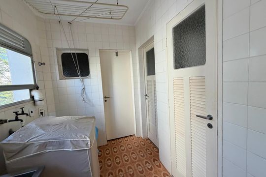Lavanderia de apartamento à venda com 4 quartos, 240m² em Santo Amaro, São Paulo