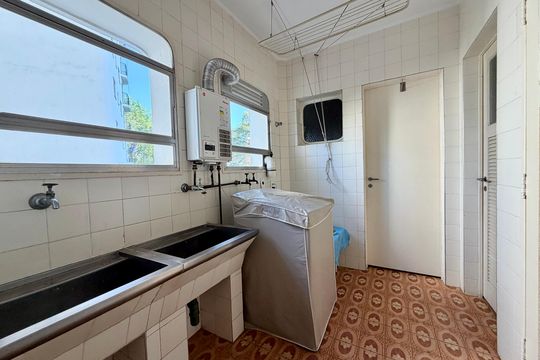 Lavanderia de apartamento à venda com 4 quartos, 240m² em Santo Amaro, São Paulo