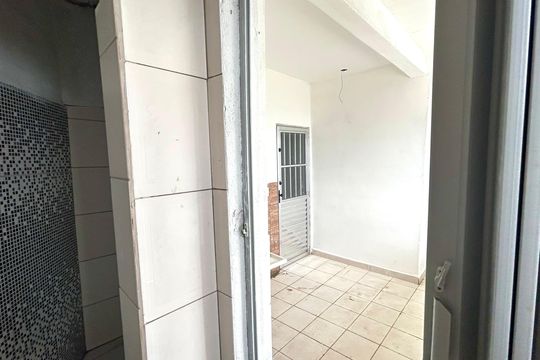 Banheiro de casa para alugar com 1 quarto, 70m² em Recreio São Jorge, Guarulhos