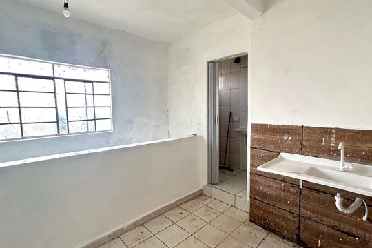 Cozinha de casa para alugar com 1 quarto, 70m² em Recreio São Jorge, Guarulhos