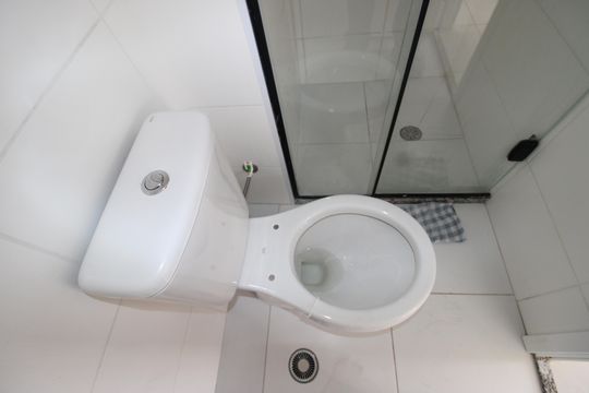 Banheiro de apartamento à venda com 2 quartos, 32m² em Colônia (zona Leste), São Paulo
