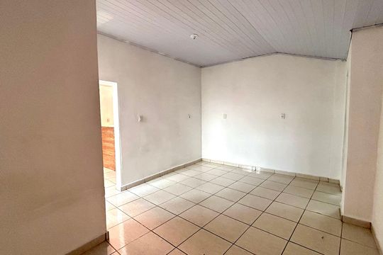 Sala - Quarto de casa para alugar com 1 quarto, 60m² em Recreio São Jorge, Guarulhos