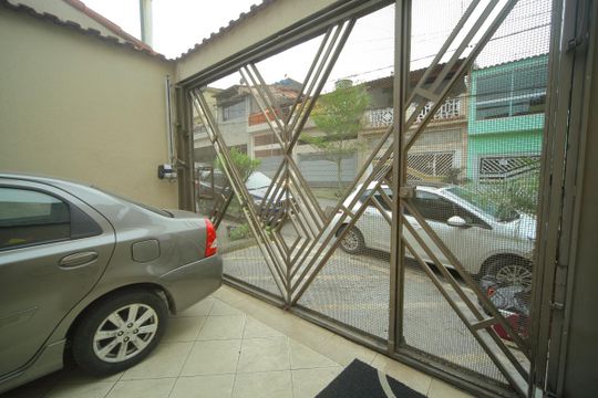 Garagem  de casa à venda com 2 quartos, 125m² em Alvarenga, São Bernardo do Campo