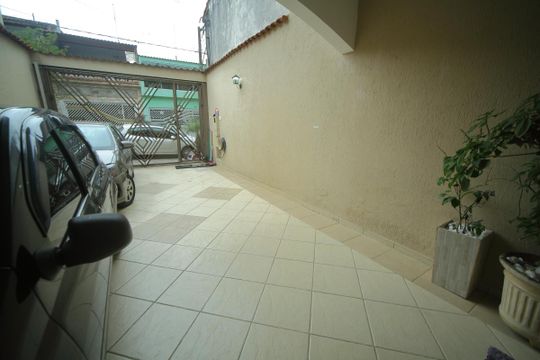 Garagem  de casa à venda com 2 quartos, 125m² em Alvarenga, São Bernardo do Campo