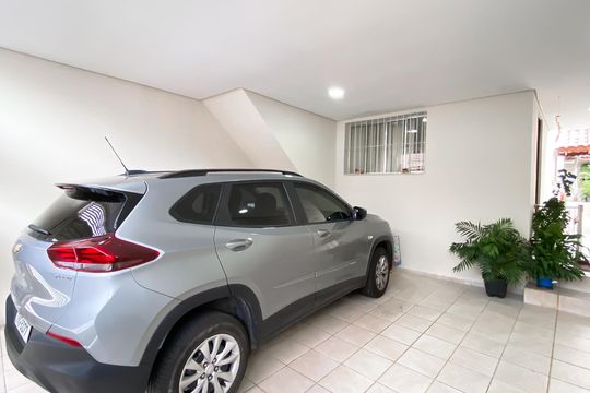 Garagem de casa à venda com 3 quartos, 105m² em Parque Cisper, São Paulo