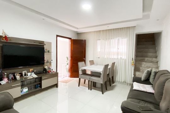 Sala de casa à venda com 3 quartos, 105m² em Parque Cisper, São Paulo