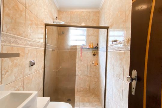 Banheiro de casa à venda com 3 quartos, 105m² em Parque Cisper, São Paulo