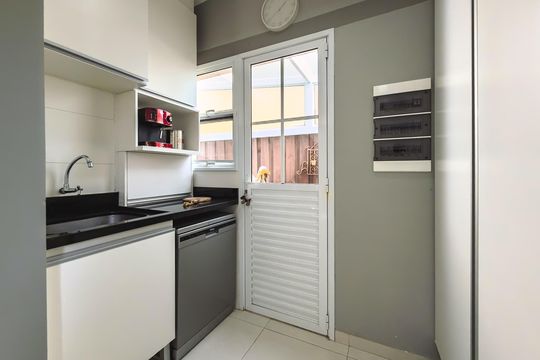 Cozinha de casa de condomínio à venda com 3 quartos, 150m² em Casa Bella Bosque Residencial, Indaiatuba