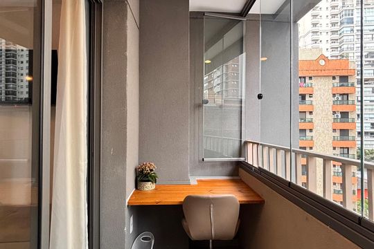 Varanda de kitnet/studio para alugar com 1 quarto, 29m² em Vila Nova Conceição, São Paulo