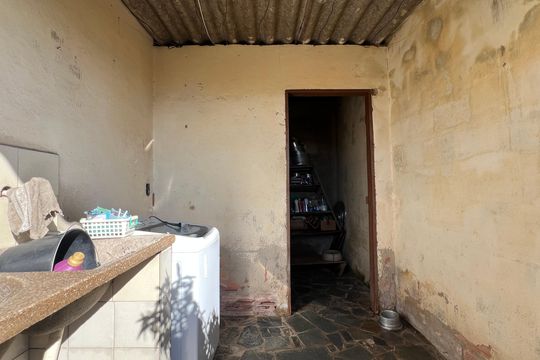 Área de Serviço de casa à venda com 4 quartos, 100m² em Parque Xangri-lá, Contagem