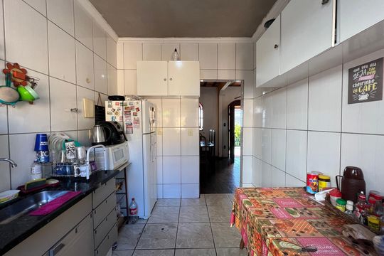 Cozinha de casa à venda com 4 quartos, 100m² em Parque Xangri-lá, Contagem