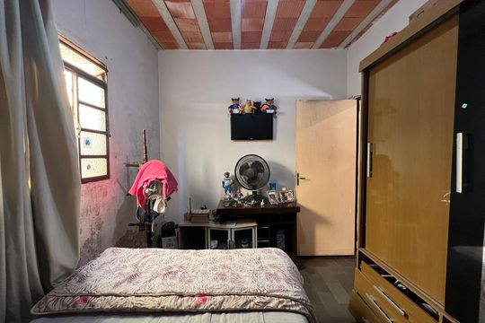 Quarto 1 de casa à venda com 4 quartos, 100m² em Parque Xangri-lá, Contagem
