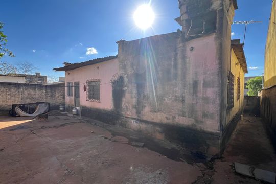 Quintal de casa à venda com 4 quartos, 100m² em Parque Xangri-lá, Contagem