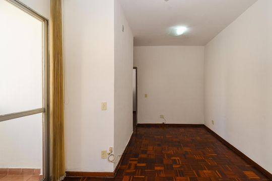 Sala  de apartamento à venda com 2 quartos, 41m² em Sagrada Família, Belo Horizonte
