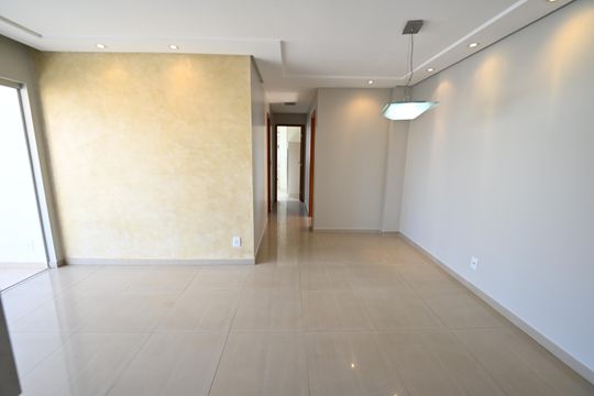 Apartamento para alugar com 3 quartos, 87m² em Nova Suiça, Goiânia