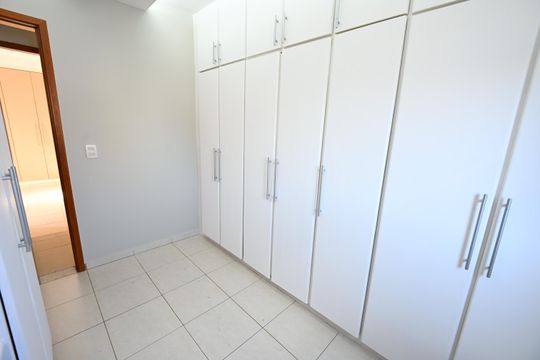 Apartamento para alugar com 3 quartos, 87m² em Nova Suiça, Goiânia