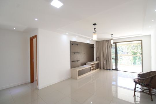 Apartamento à venda com 4 quartos, 108m² em Freguesia (jacarepaguá), Rio de Janeiro