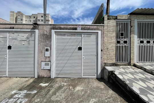Fachada de casa à venda com 2 quartos, 70m² em Cidade Antônio Estêvão de Carvalho, São Paulo