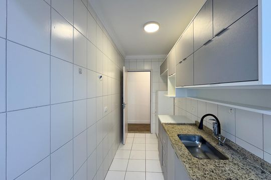 Cozinha de apartamento para alugar com 1 quarto, 66m² em Vila Dusi, São Bernardo do Campo