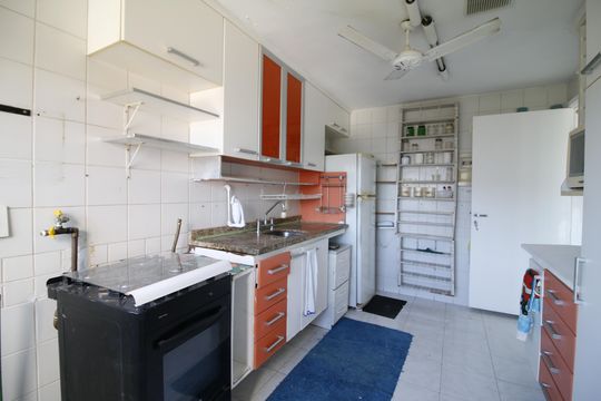 Cozinha de apartamento para alugar com 3 quartos, 159m² em Barra Olímpica, Rio de Janeiro