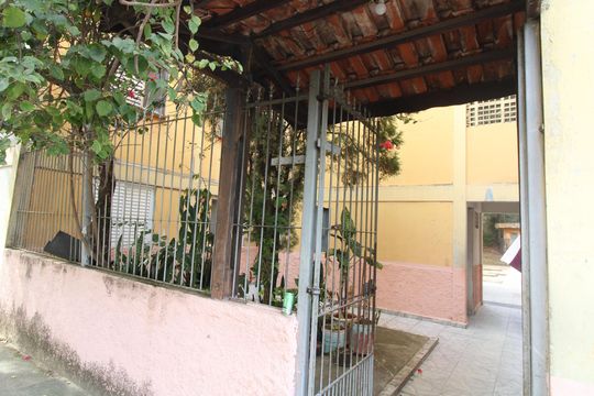 Fachada do bloco de apartamento para alugar com 2 quartos, 42m² em Vila Silvia, São Paulo