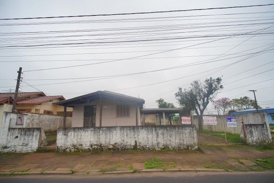 Fachada de casa à venda com 2 quartos, 48m² em Vicentina, São Leopoldo