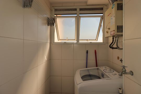 Área de Serviço de apartamento à venda com 2 quartos, 50m² em Parque Erasmo Assunção, Santo André