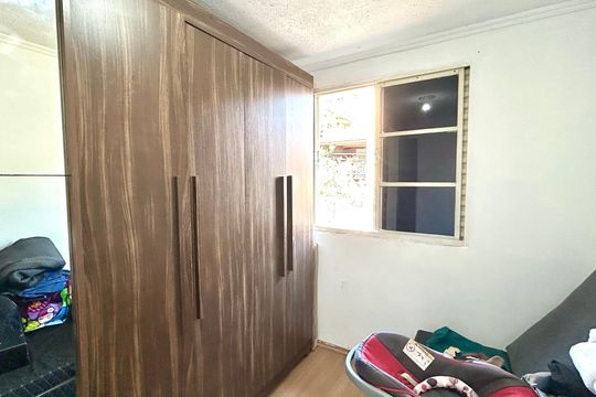 Quarto 2 de casa à venda com 2 quartos, 75m² em Parque Industrial Cumbica, Guarulhos