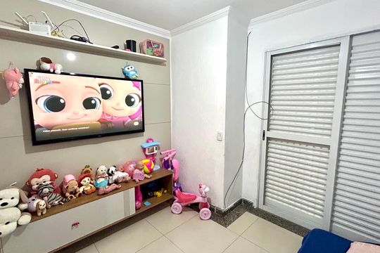Casa à venda com 2 quartos, 75m² em Parque Industrial Cumbica, Guarulhos